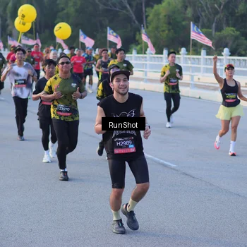 Runner Photo 7108623