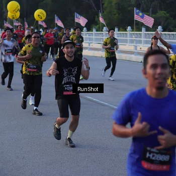 Runner Photo 7108624