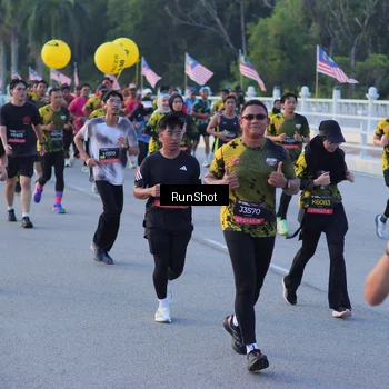 Runner Photo 7108643
