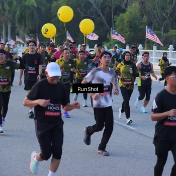 Runner Photo 7108654