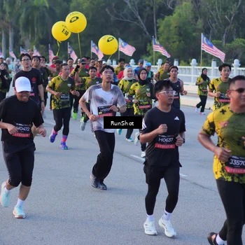 Runner Photo 7108659