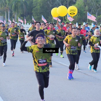 Runner Photo 7108675