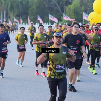 Runner Photo 7108688