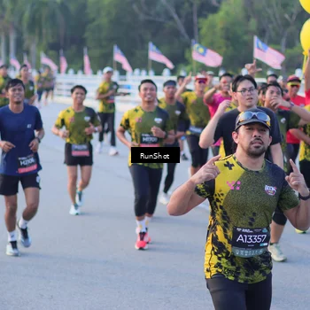 Runner Photo 7108695