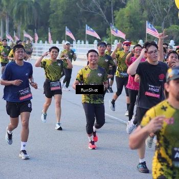Runner Photo 7108699