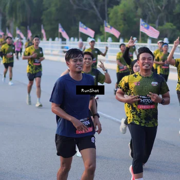 Runner Photo 7108706