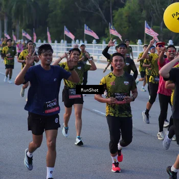 Runner Photo 7108714