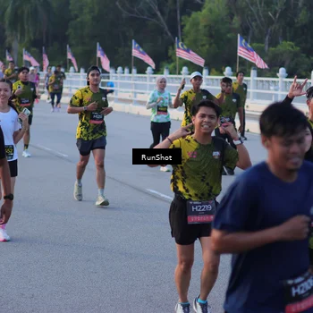 Runner Photo 7108719