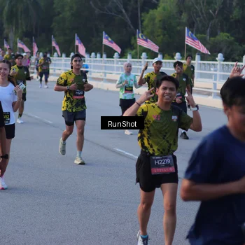Runner Photo 7108721