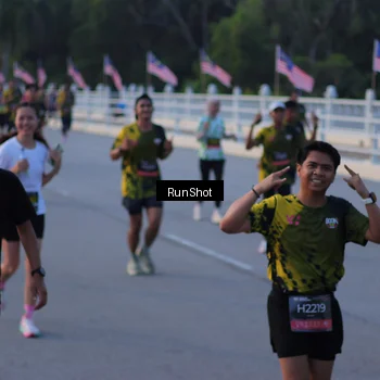 Runner Photo 7108723