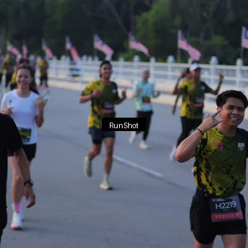 Runner Photo 7108729