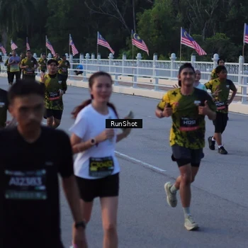 Runner Photo 7108737