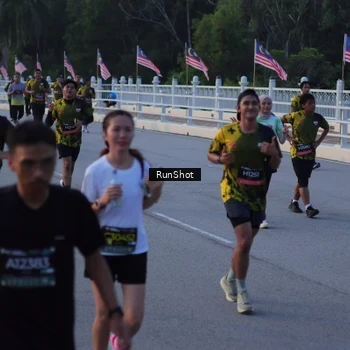 Runner Photo 7108738