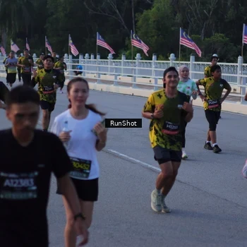 Runner Photo 7108739