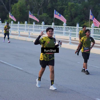 Runner Photo 7108768