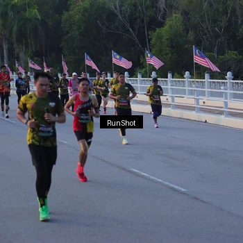 Runner Photo 7108769