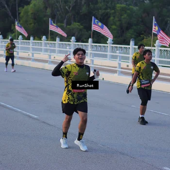 Runner Photo 7108772