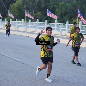 Runner Photo 7108773