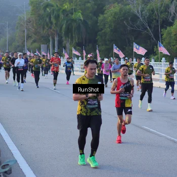Runner Photo 7108776