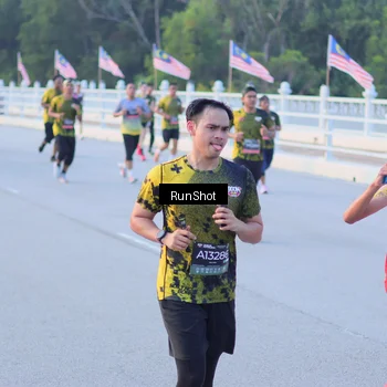 Runner Photo 7108790