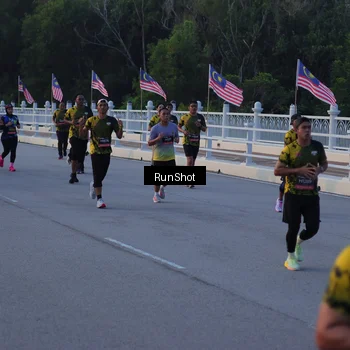Runner Photo 7108797