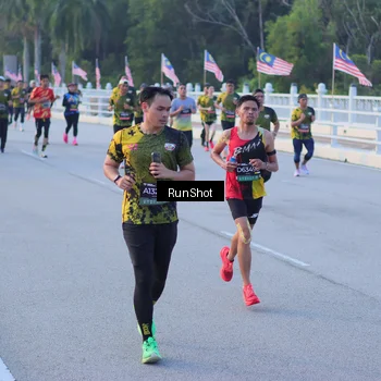 Runner Photo 7108798