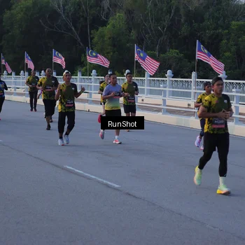 Runner Photo 7108802