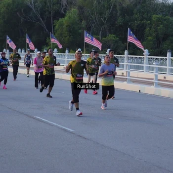 Runner Photo 7108815