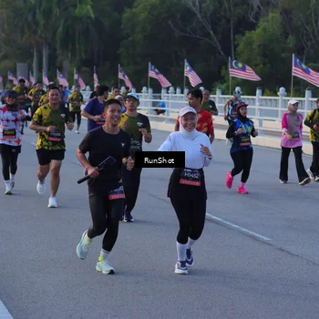 Runner Photo 7108838