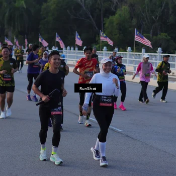 Runner Photo 7108846