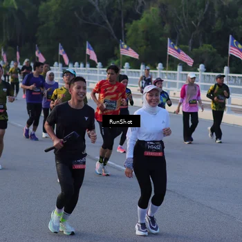 Runner Photo 7108850