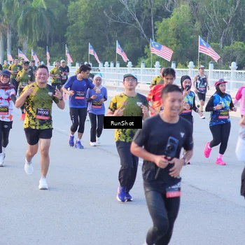 Runner Photo 7108855