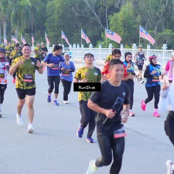 Runner Photo 7108856