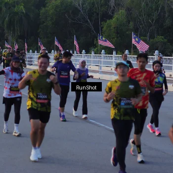 Runner Photo 7108862