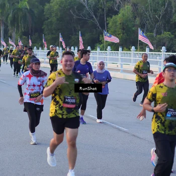 Runner Photo 7108877