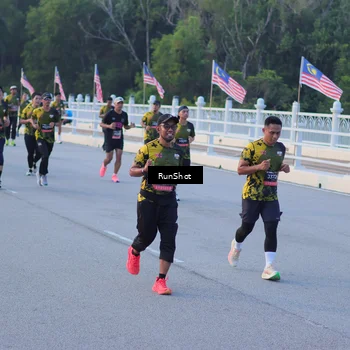 Runner Photo 7108887
