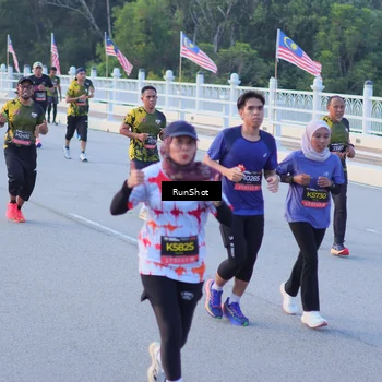 Runner Photo 7108889