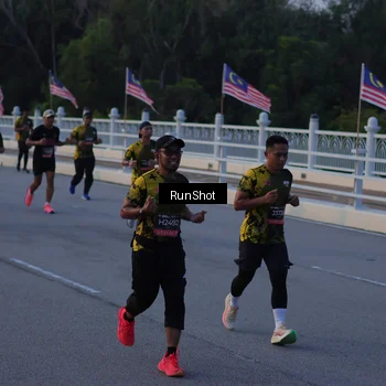 Runner Photo 7108897