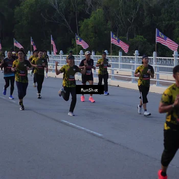 Runner Photo 7108906
