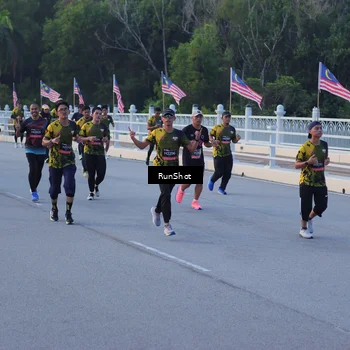 Runner Photo 7108910