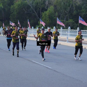 Runner Photo 7108911