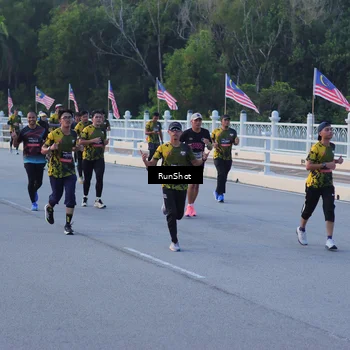 Runner Photo 7108912
