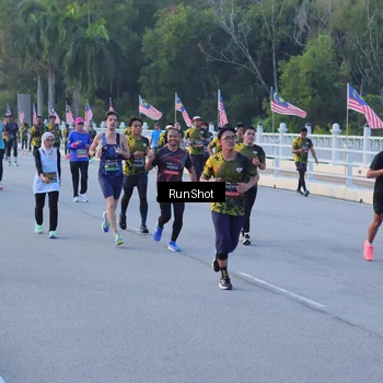 Runner Photo 7108923
