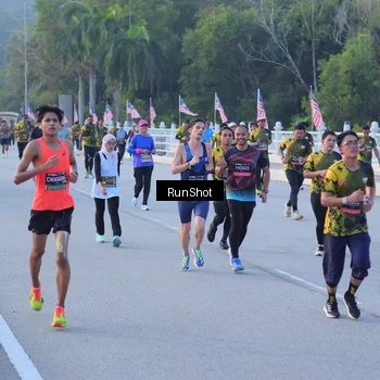 Runner Photo 7108929