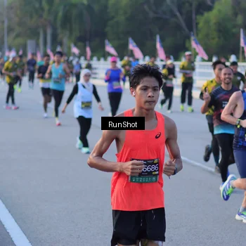 Runner Photo 7108940