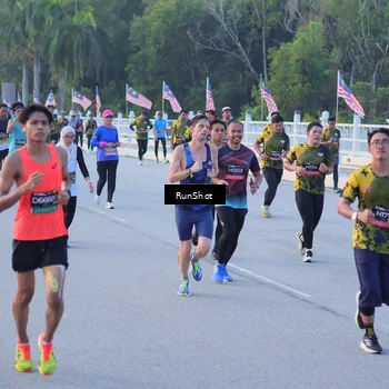 Runner Photo 7108944