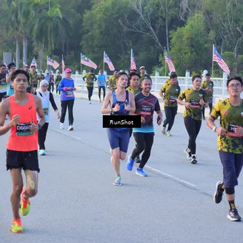 Runner Photo 7108945