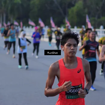 Runner Photo 7108948