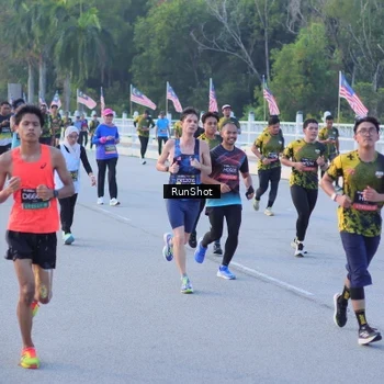 Runner Photo 7108971