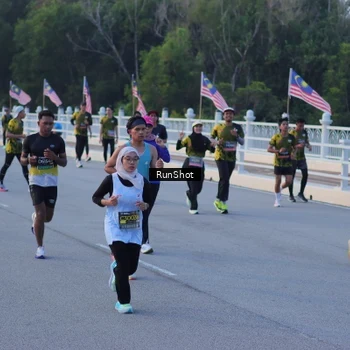 Runner Photo 7108977